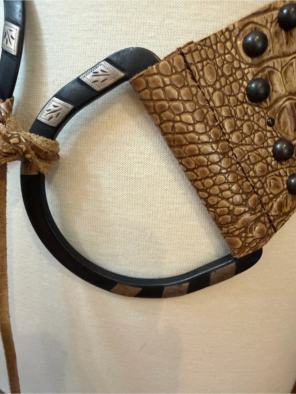 Studded Croc-Embossed D-Ring Waist Belt in Gold Metallic Leather